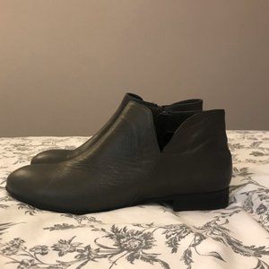 Brand new - Bueno boots